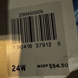 Women’s plus size Levi’s boyfriend jeans.